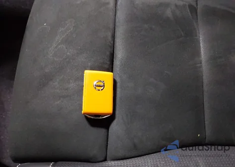 2021 Volvo Xc40 Recharge Pure Electric P8 from USA, damaged, VIN YV4ED3UR0M2553467